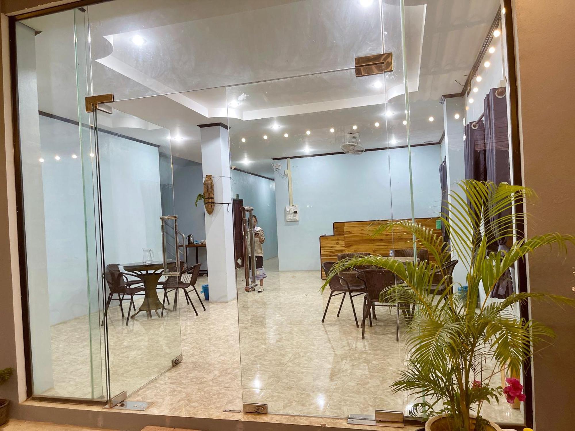 Smile Guesthouse Vangvieng Vang Vieng Εξωτερικό φωτογραφία