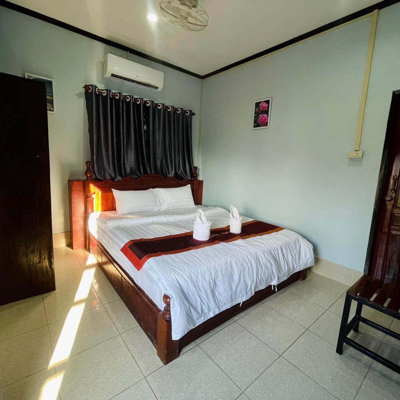 Smile Guesthouse Vangvieng Vang Vieng Εξωτερικό φωτογραφία