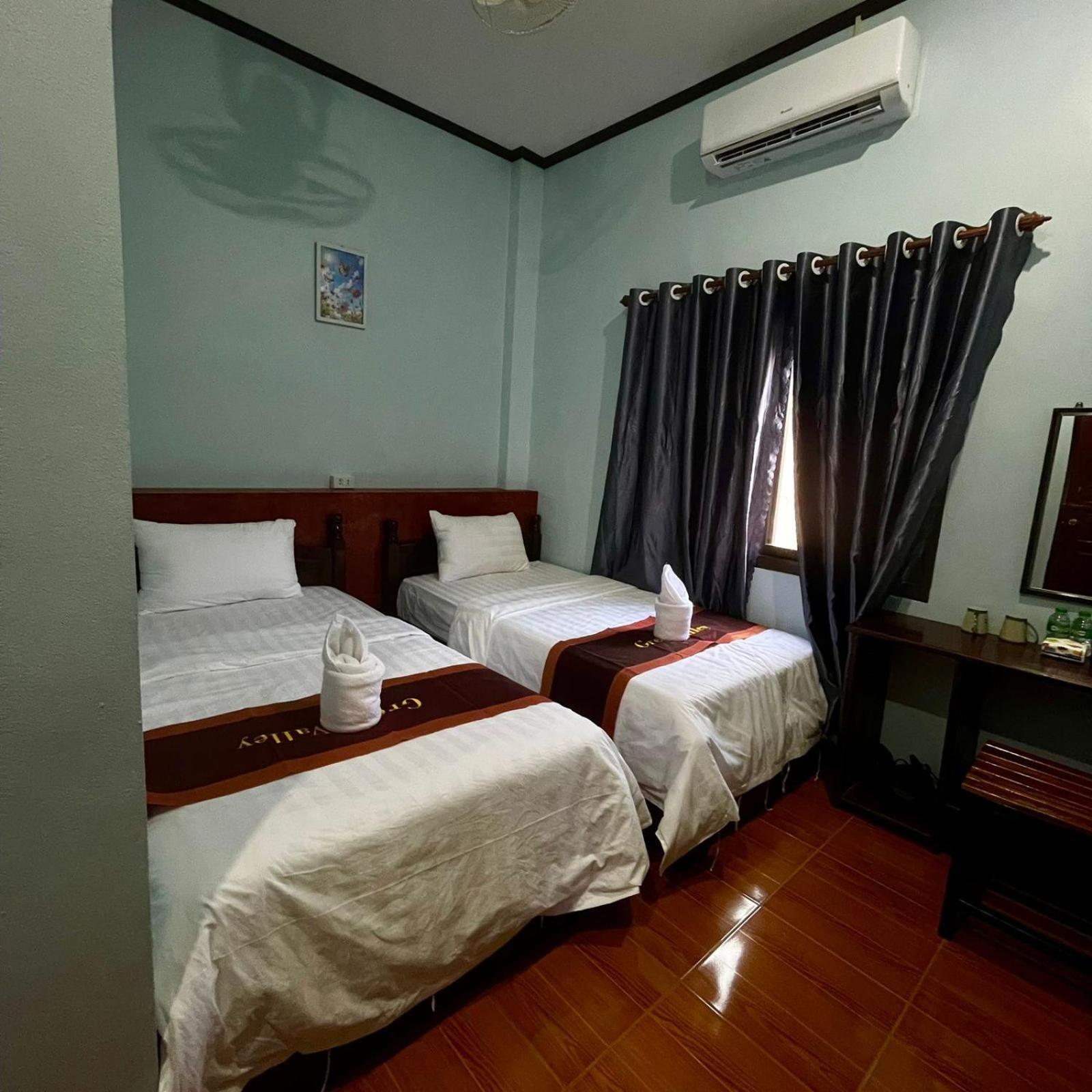 Smile Guesthouse Vangvieng Vang Vieng Εξωτερικό φωτογραφία