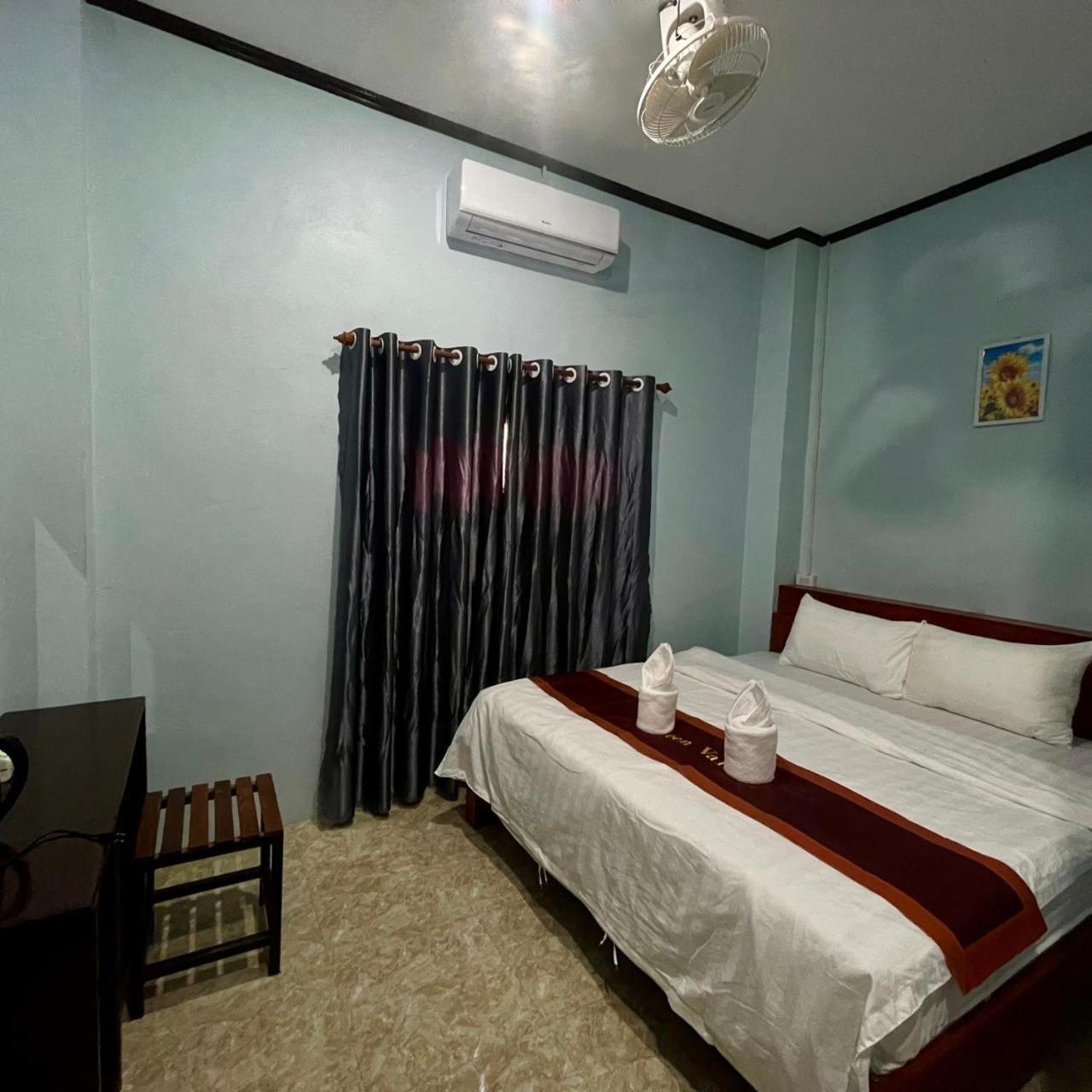 Smile Guesthouse Vangvieng Vang Vieng Εξωτερικό φωτογραφία